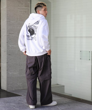 ホワイト モデル：178cm L着用