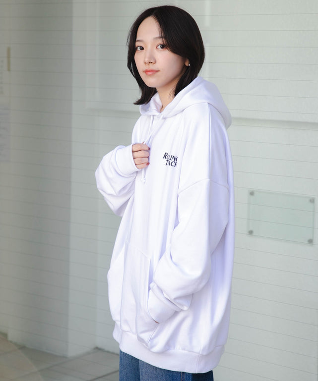 ホワイト モデル：157cm L着用