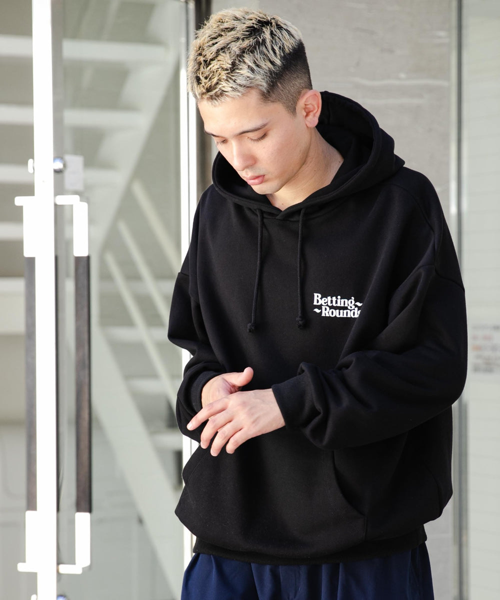 ブラック モデル：178cm L着用