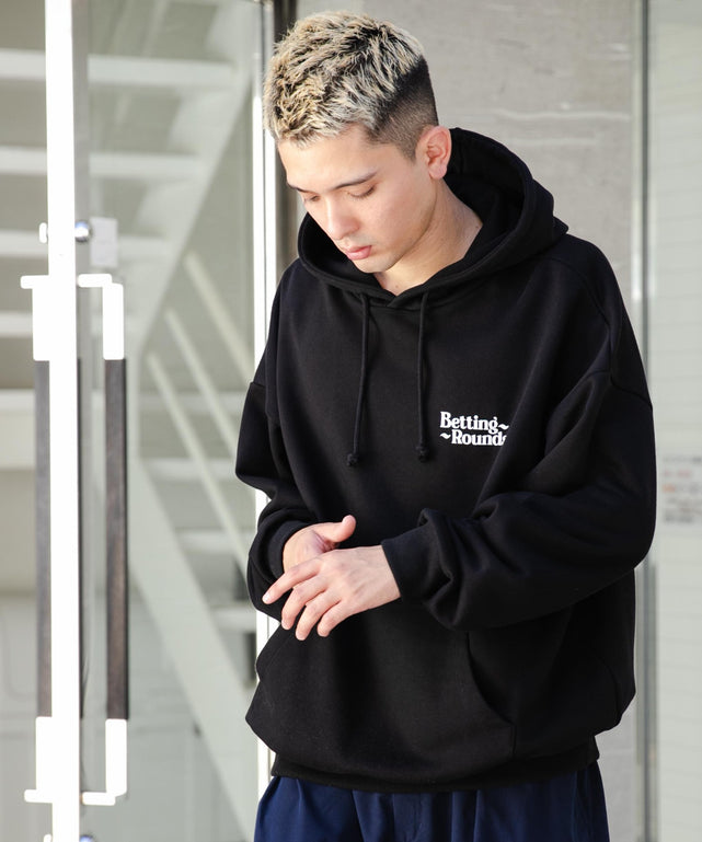 ブラック モデル：178cm L着用