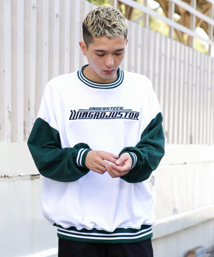 ホワイト モデル：178cm L着用