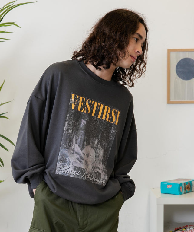 柄38 モデル：174cm L着用