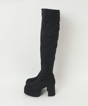 ニーハイブーツ