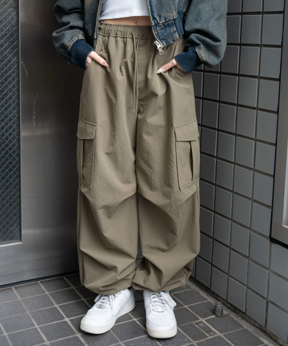 オリーブ　モデル：159cm M着用