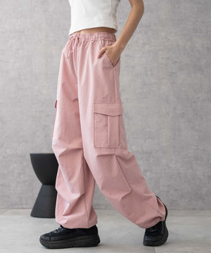 Lピンク　モデル:161cm M着用