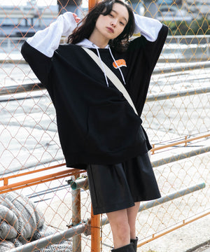 ブラック モデル：161cm L着用