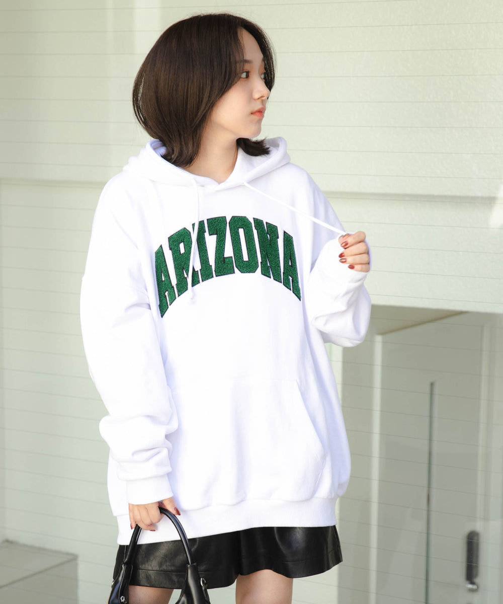 ホワイト モデル：157cm L着用