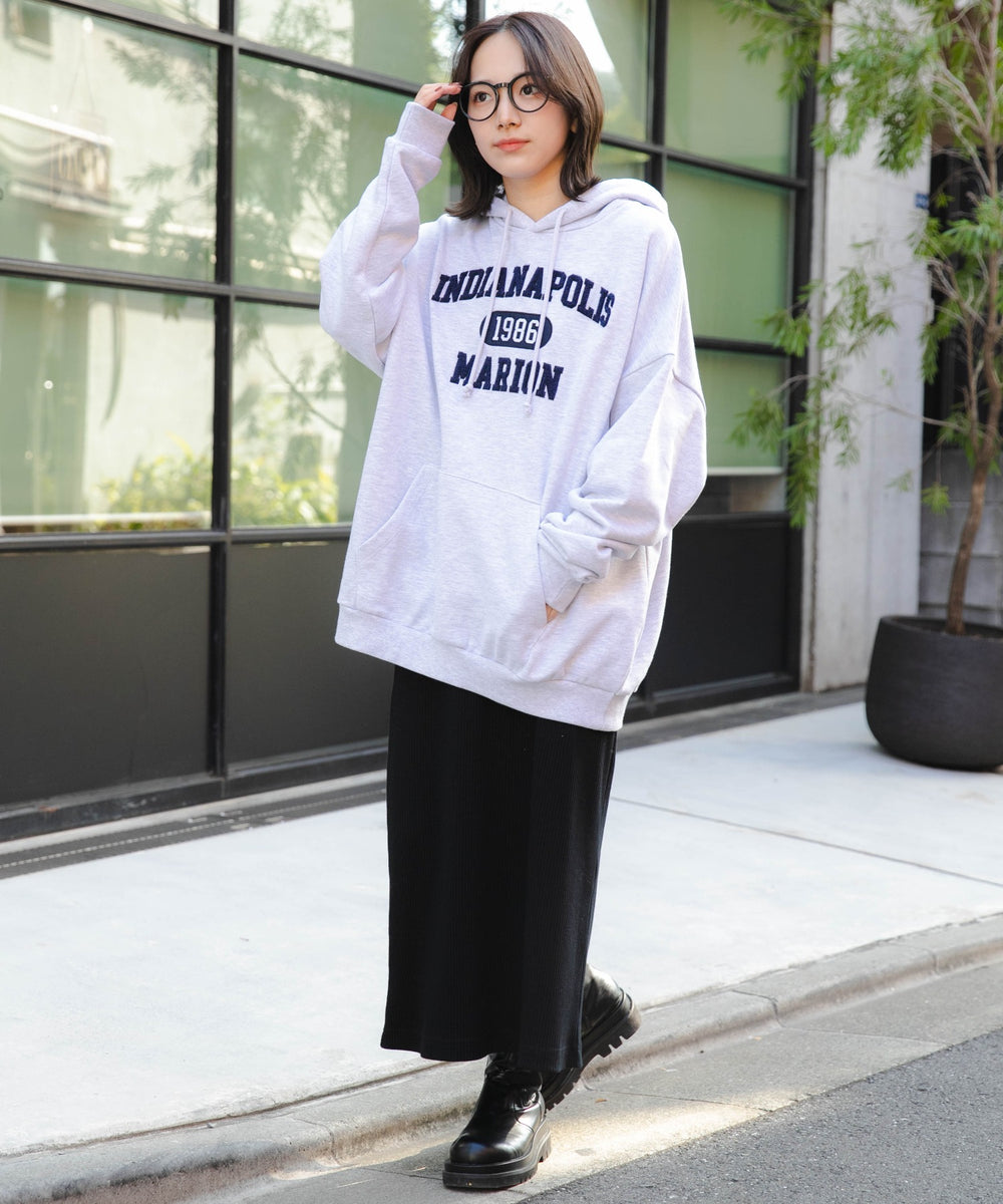 グレー モデル：157cm L着用