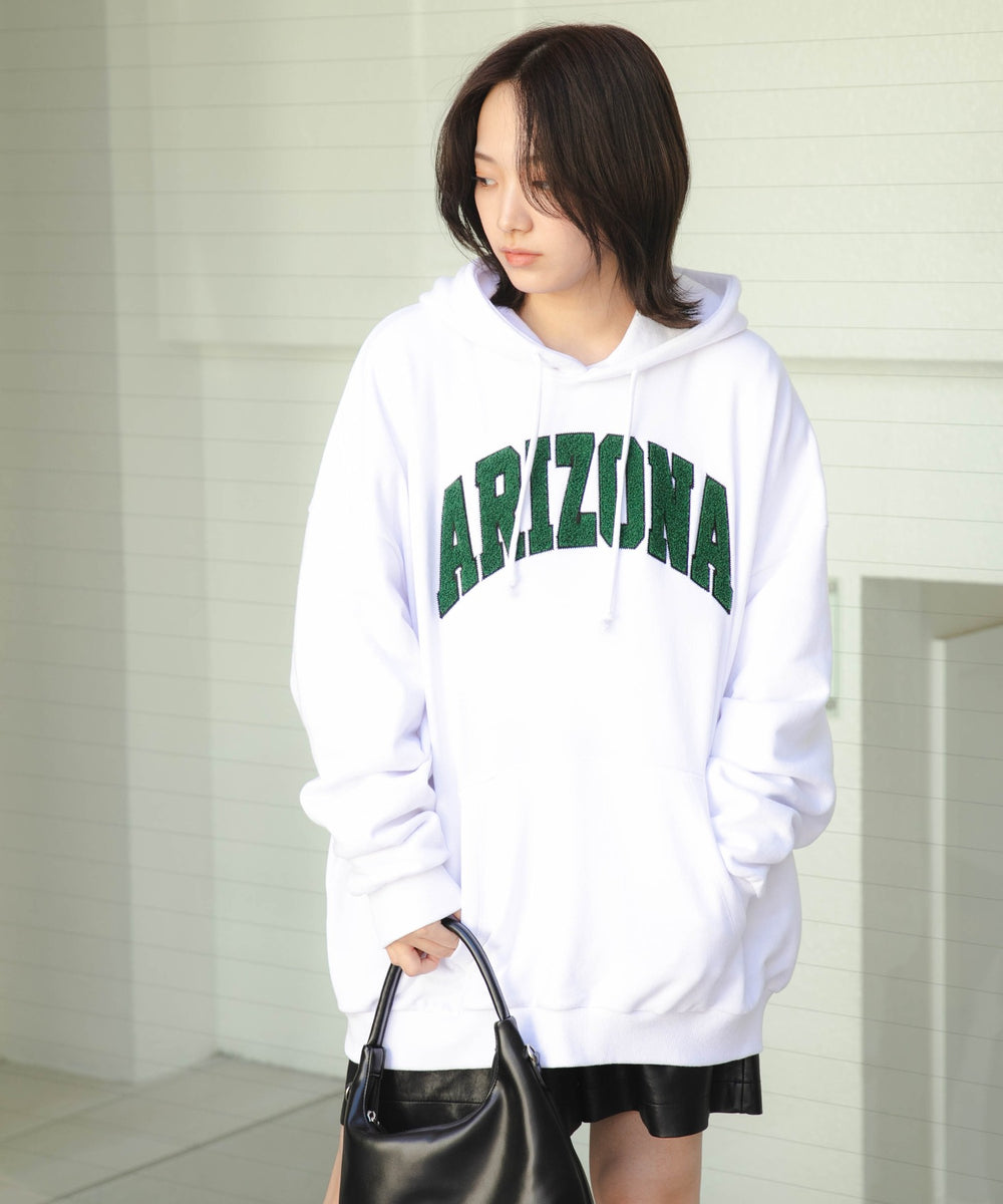 ホワイト モデル：157cm L着用