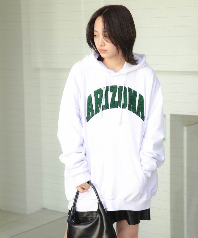 ホワイト モデル：157cm L着用