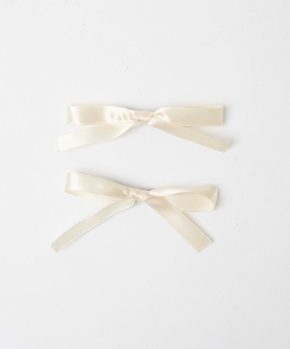 サテンアイボリー（ホワイトその他）