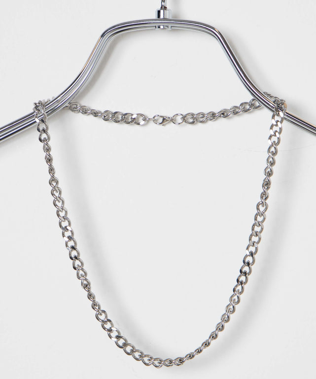 アクセ付きグラフィックT