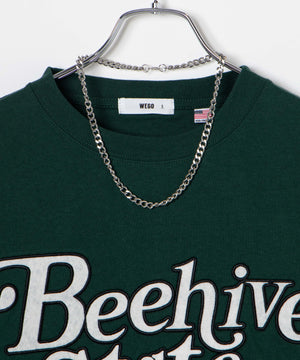 アクセ付きグラフィックT