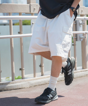 ホワイト モデル：174cm L着用