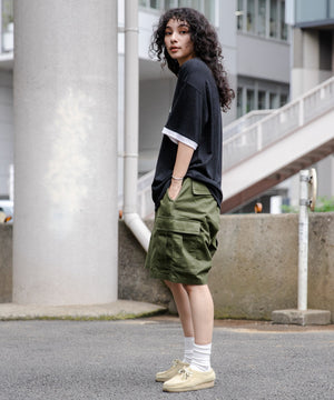 カーキ モデル：166cm L着用