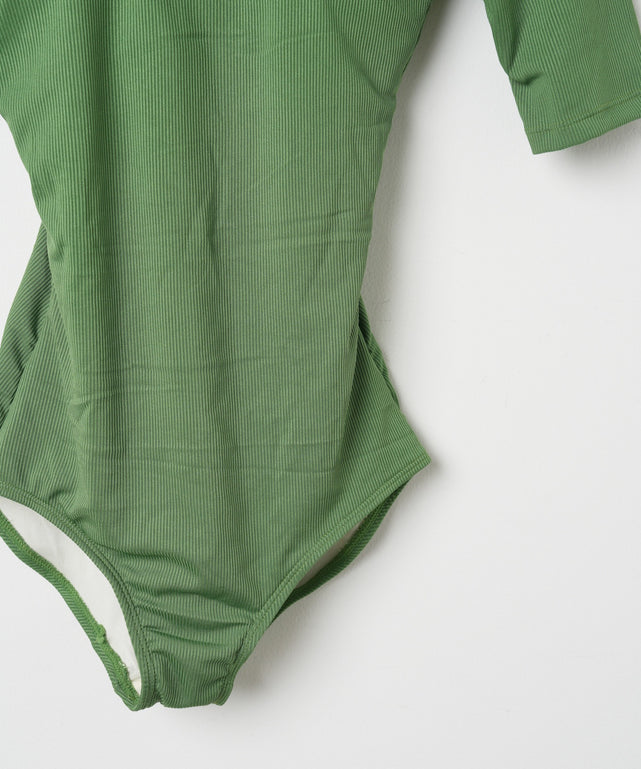 バックデザインワンピーススウィムウェア