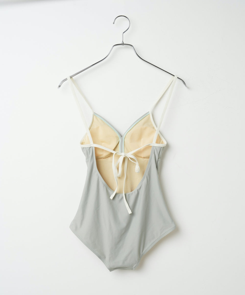 パイピングワンピーススウィムウェア