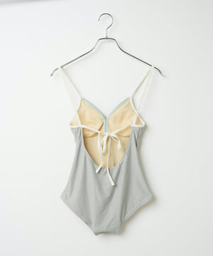 パイピングワンピーススウィムウェア