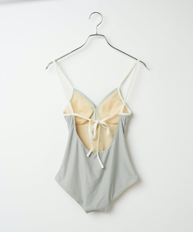 パイピングワンピーススウィムウェア