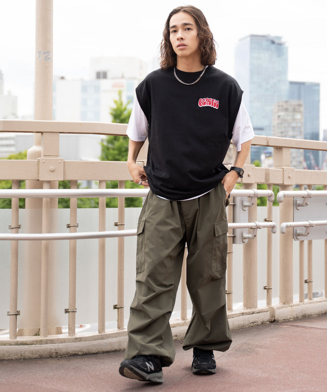 ブラック モデル：174cm L着用