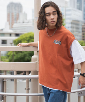 Dオレンジ モデル：174cm L着用