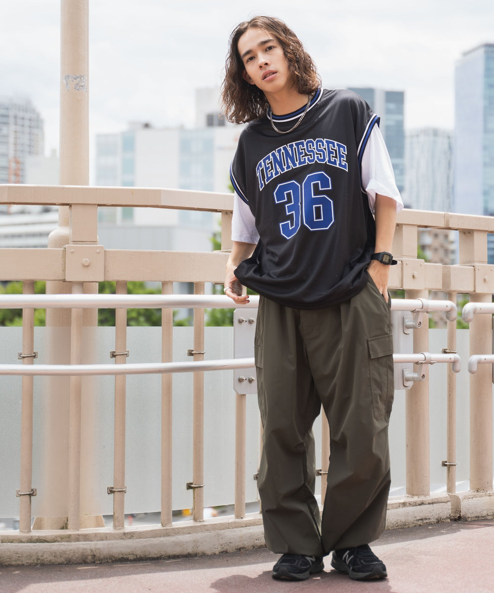 ブラック モデル：174cm L着用