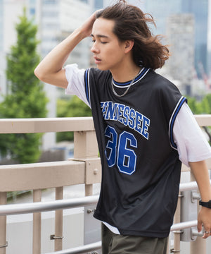 ブラック モデル：174cm L着用