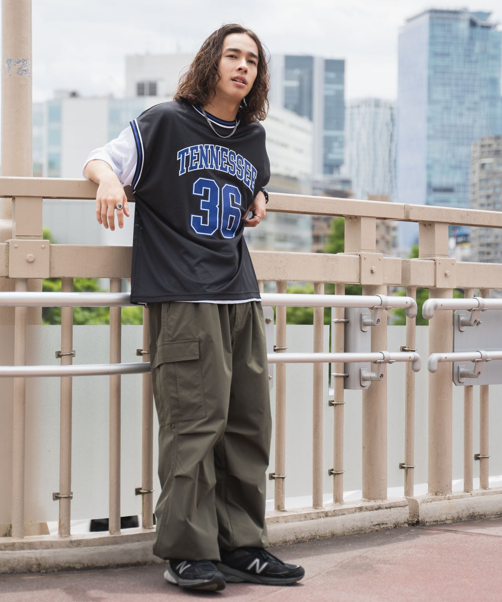 ブラック モデル：174cm L着用