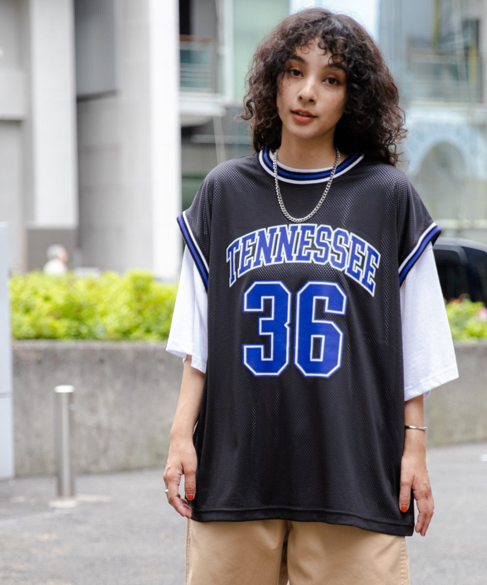 ブラック モデル：166cm L着用