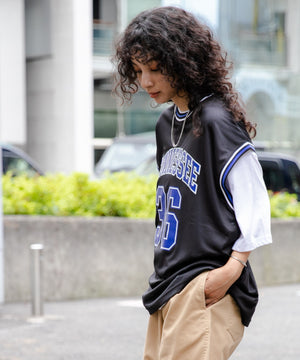 ブラック モデル：166cm L着用