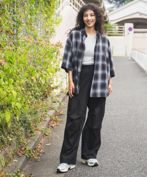 ブラック系チェックモデル：166cm L着用