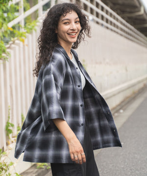 ブラック系チェックモデル：166cm L着用