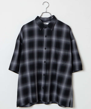 ブラック系チェック