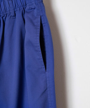 チノイージーパンツ