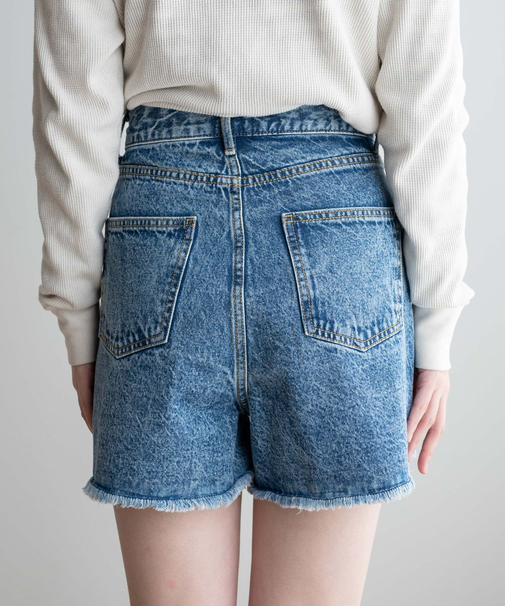 デニム中濃加工 モデル：160cm M着用