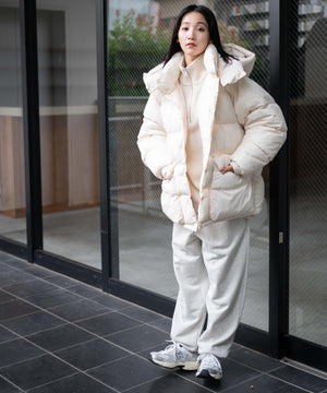 ホワイトその他 モデル：165㎝ M着用