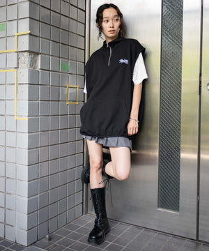 ブラック モデル：161cm L着用