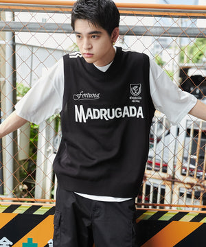 ブラック モデル：180cm L着用