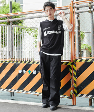 ブラック モデル：180cm L着用