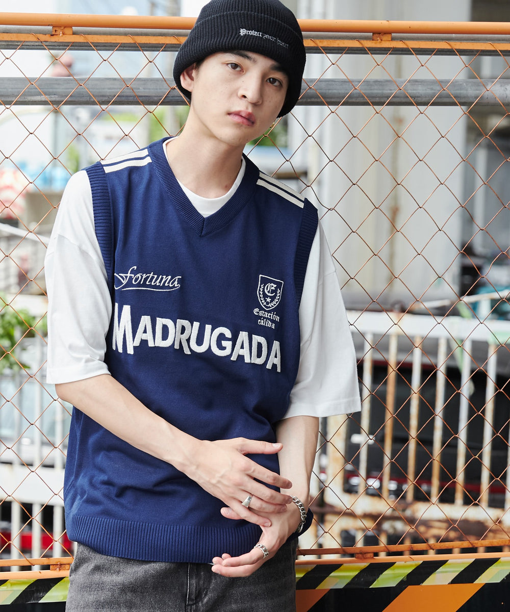 ネイビー モデル：180cm L着用