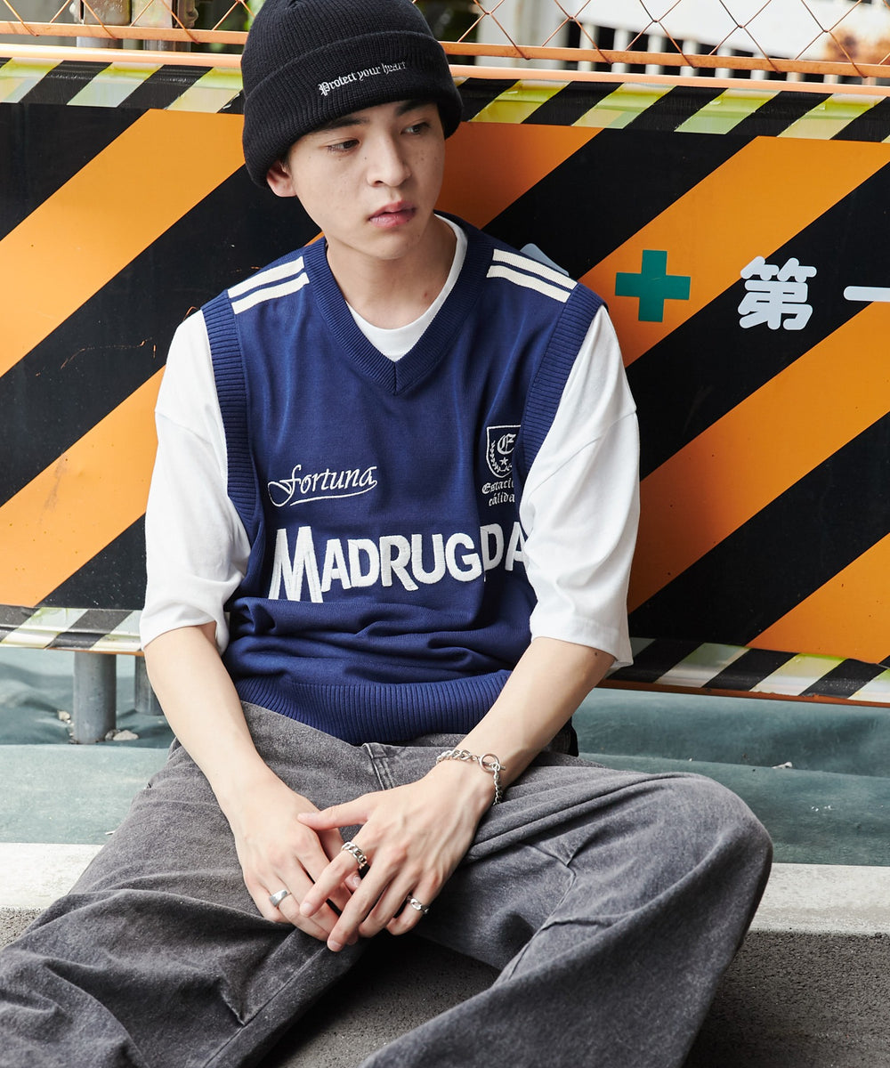 ネイビー モデル：180cm L着用