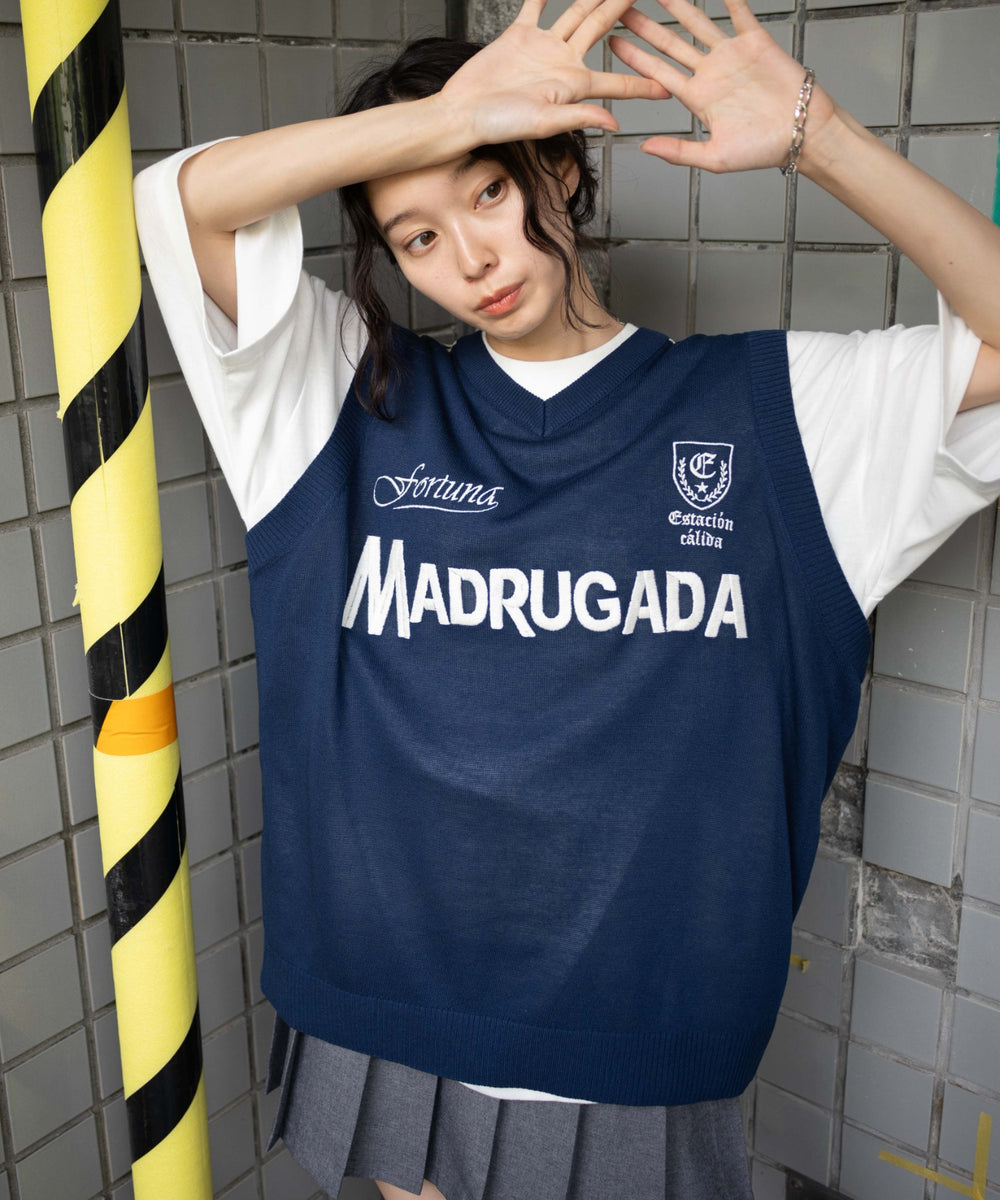 ネイビー モデル：161cm L着用