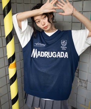 ネイビー モデル：161cm L着用