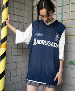 ネイビー モデル：161cm L着用