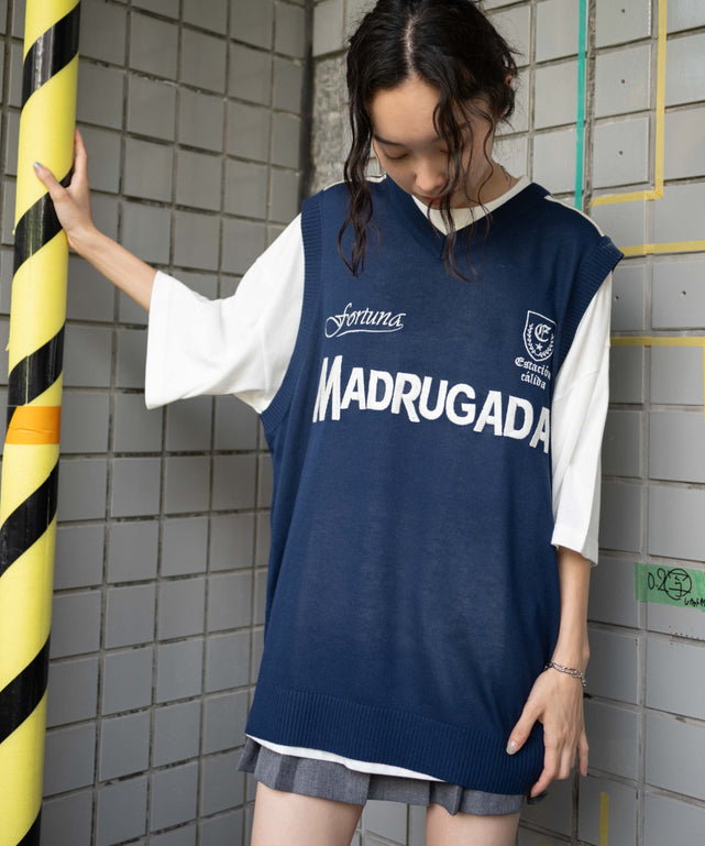 ネイビー モデル：161cm L着用