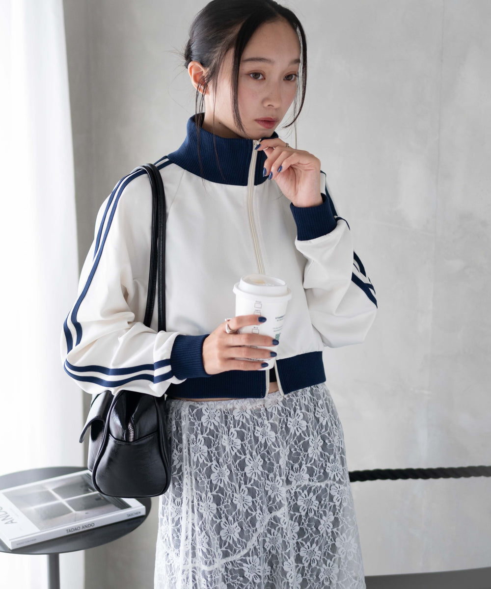 ネイビー　モデル:161cm F着用