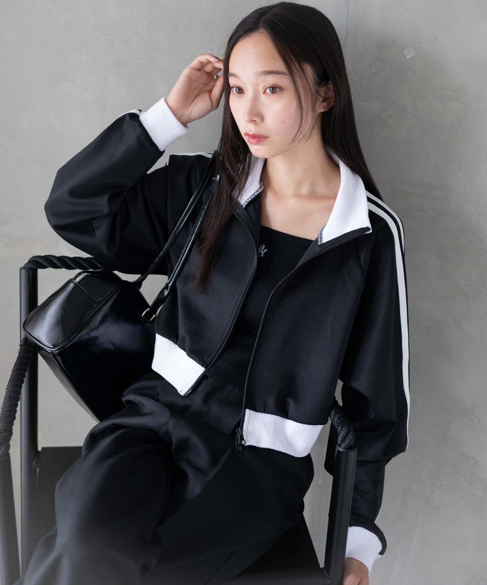 ブラック　モデル:161cm F着用