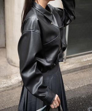 ブラック　モデル:155cm F着用