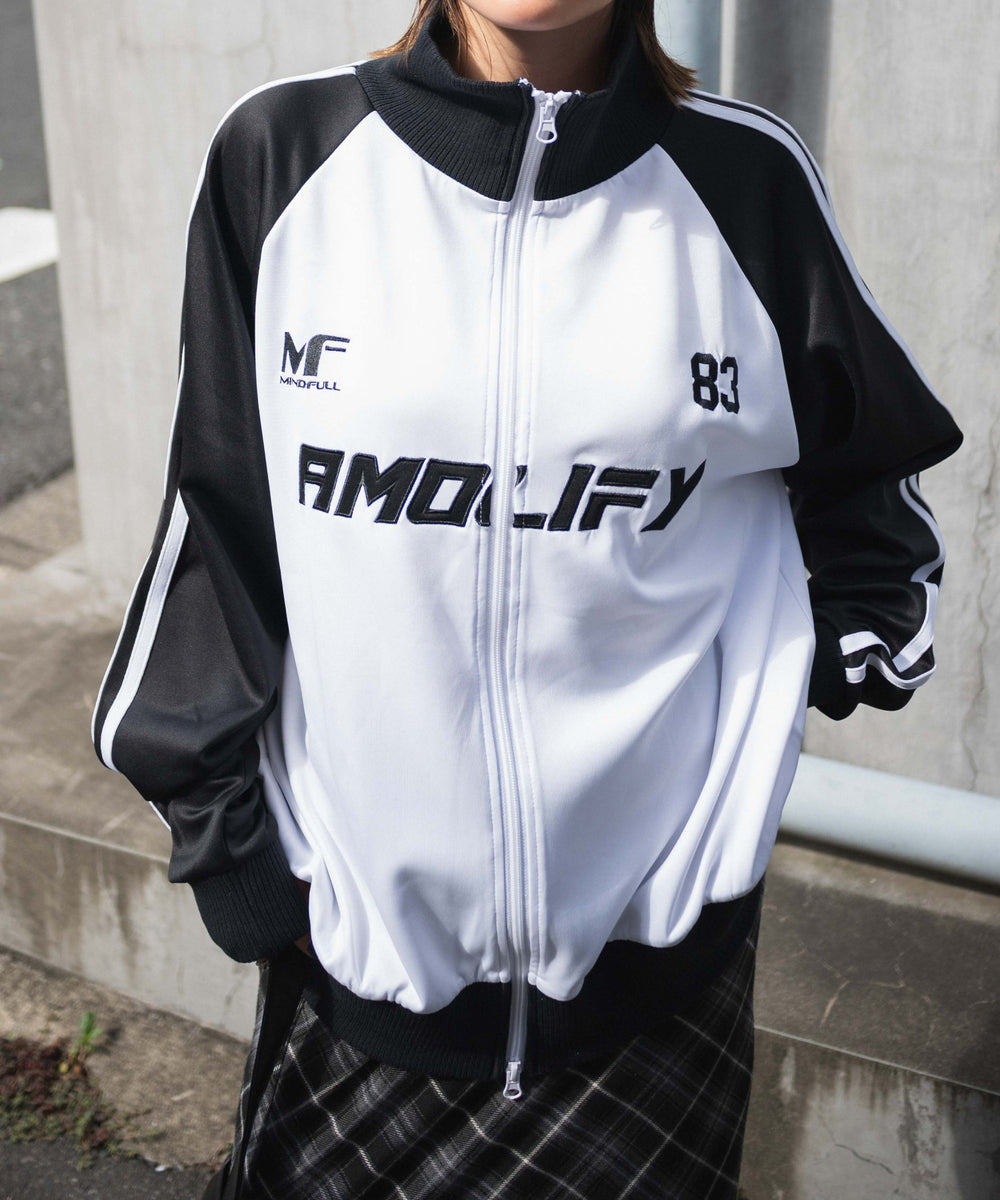 ブラック　モデル:155cm F着用