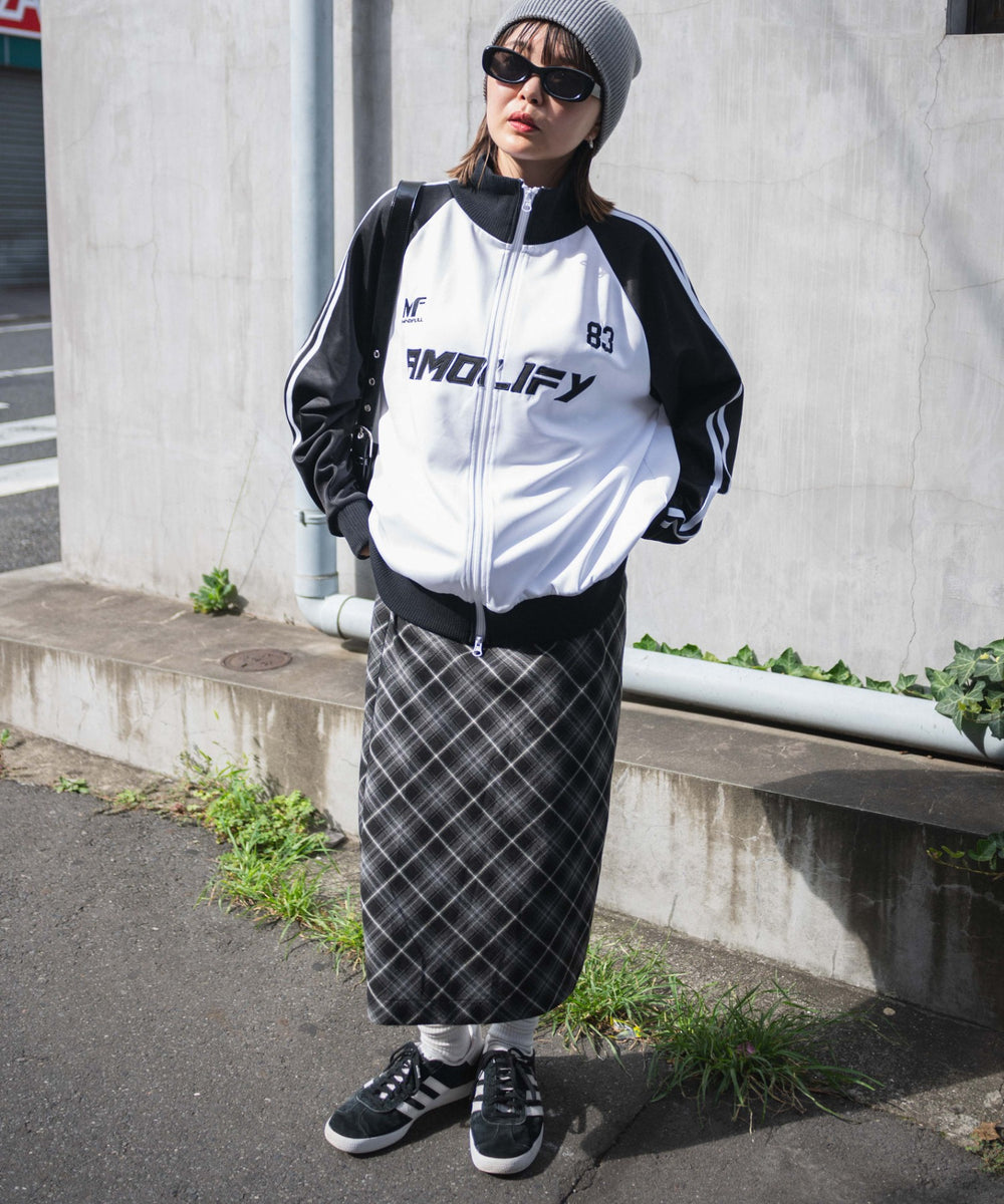 ブラック　モデル:155cm F着用